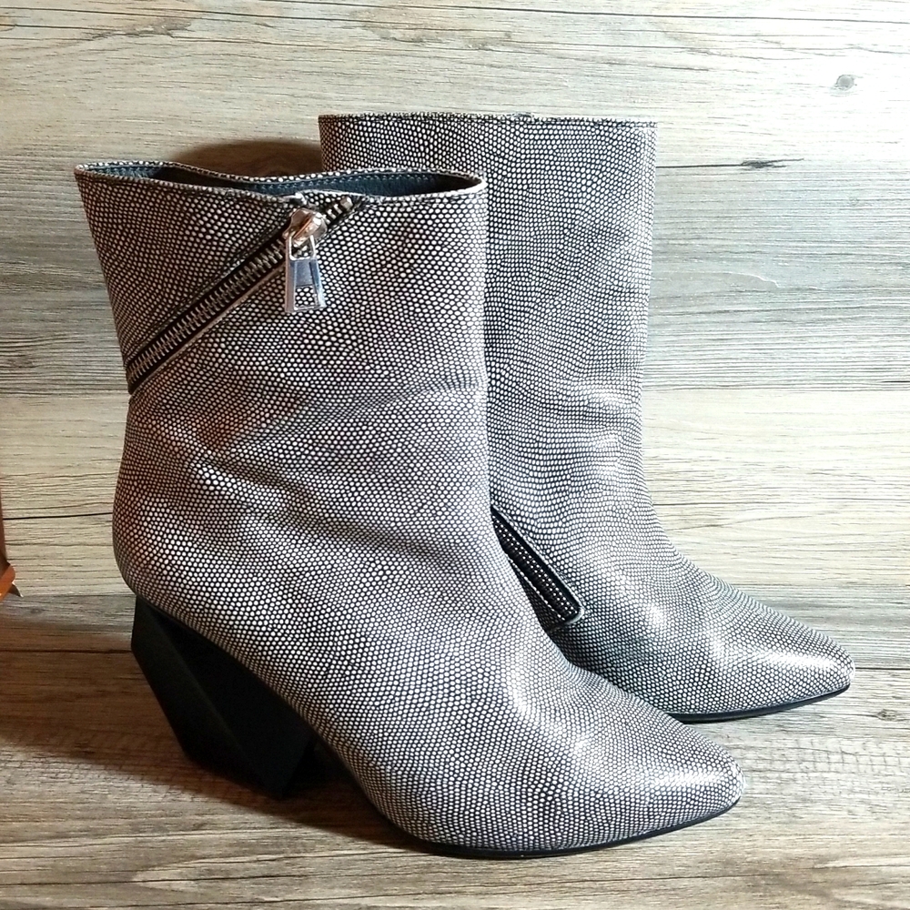 United Nude boots